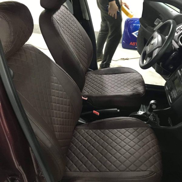 Чехлы Автопилот на Skoda Roomster 2006-2015 г.в. Чехлы Автопилот на Skoda Roomster 2006-2015 г.в.